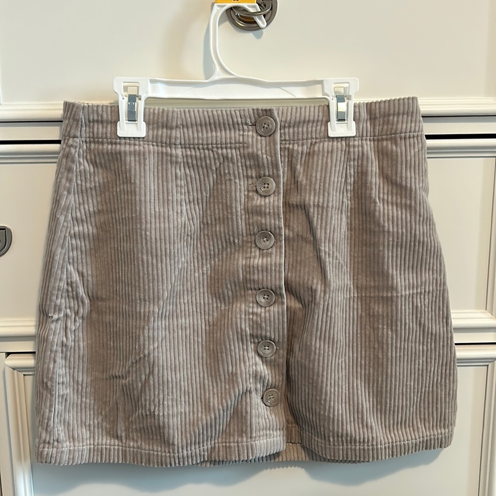 Forever 21 corduroy beige skirt with buttons